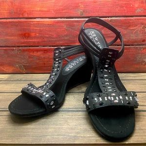 New York Transit Friendly Wedge 10M